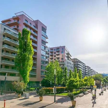 Corvin Railway Rest Apartment Budapest Exterior photo