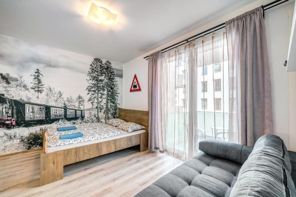 Corvin Railway Rest Apartament *