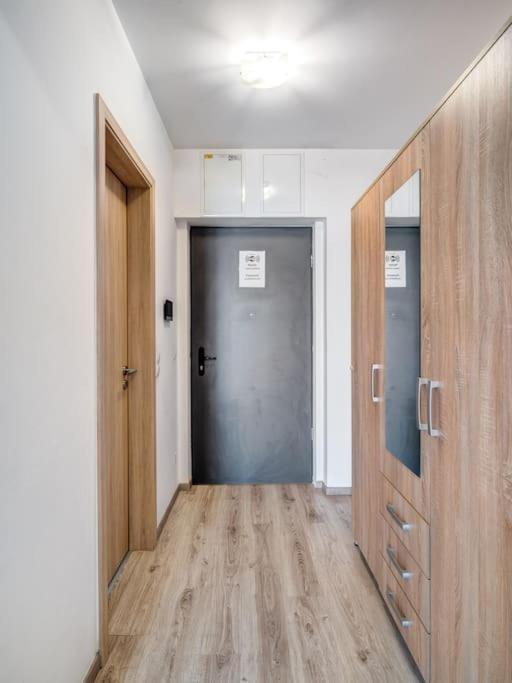 Apartament Corvin Railway Rest *